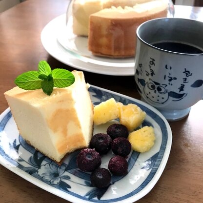 初めてシフォンケーキを作ってみました。
基本を覚えてアレンジできるようになりたいです(^^)